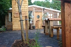 The+Woodcutters+Rest%3A++Bespoke+log+cabin