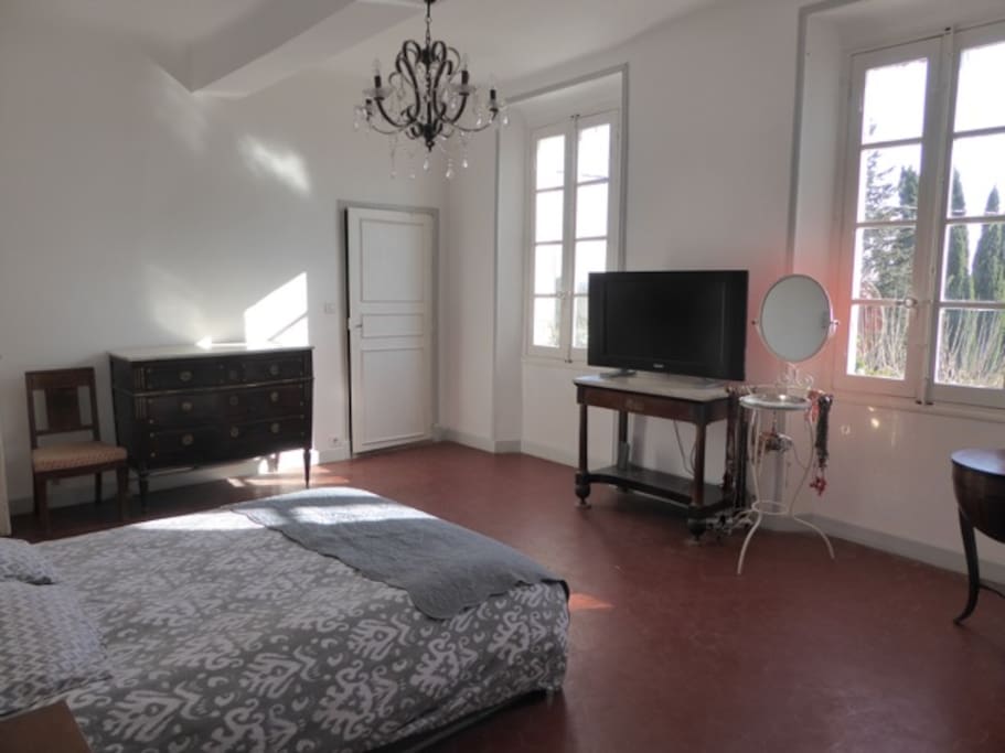 Vue de la Chambre Colombe du Château Saint-Esprit