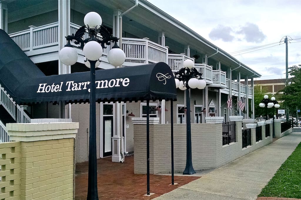 Convenient to everything downtown Wilmington has to offer
