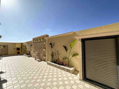 Luxury Villa, Central AC, BBQ, Ideal for events.