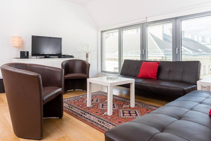 Center Apartment 2 Bedrooms gallery image 3