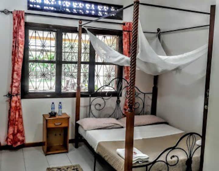 Private Selfcontained Rooms Bungalows for Rent in Entebbe, Central