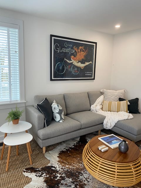 Top performing Airbnb: All New-Heart of Lenox 2 Bedroom Apartment in Lenox
