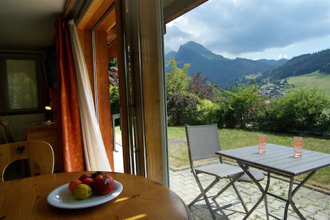Popular Airbnb listing: Morzine, apt Saint-Antoine, view and sun, 3 pers. in Morzine