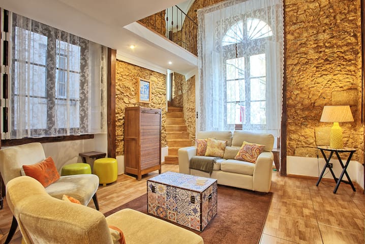 TRV1 – Charm in historic Alfama with A/C