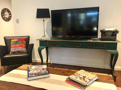 Successful Airbnb property: Luxury, Romance and Nature in Perth