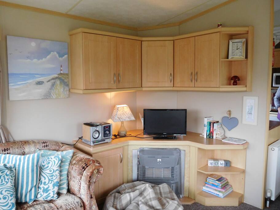 more of the lounge