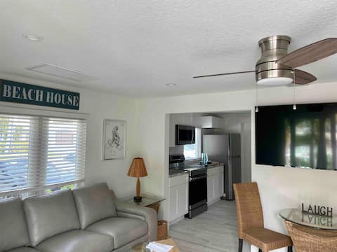 Siesta  Beach View : Pineapple Bungalow Efficiency