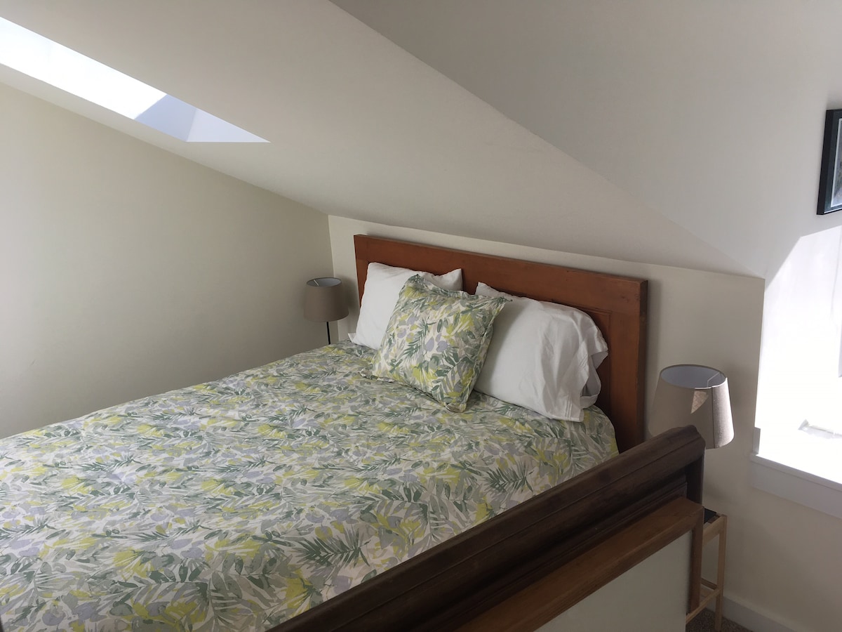 Спалня 2 - кралица