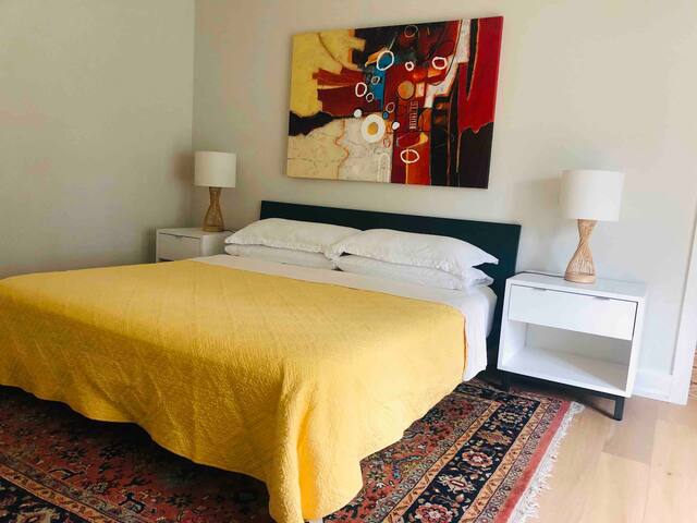 Modern Getaway in Long Beach gallery image 2