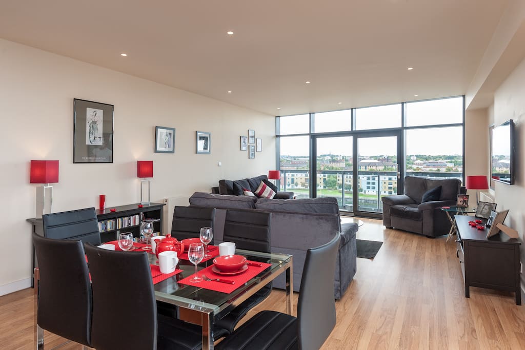 Large living room and dinning room