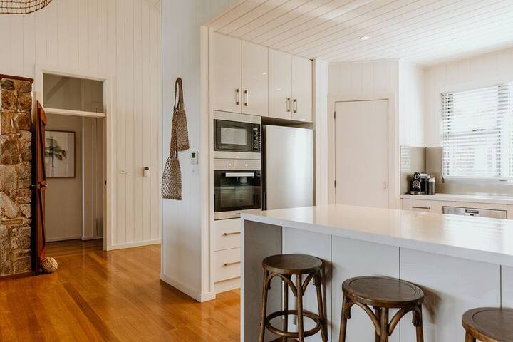 Waterfront Eagle Bay gallery image 5