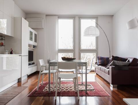 Davide's place - Bright room in charming location