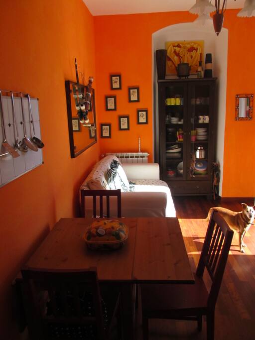 salotto angolo cucina