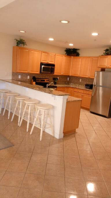 Full kitchen
