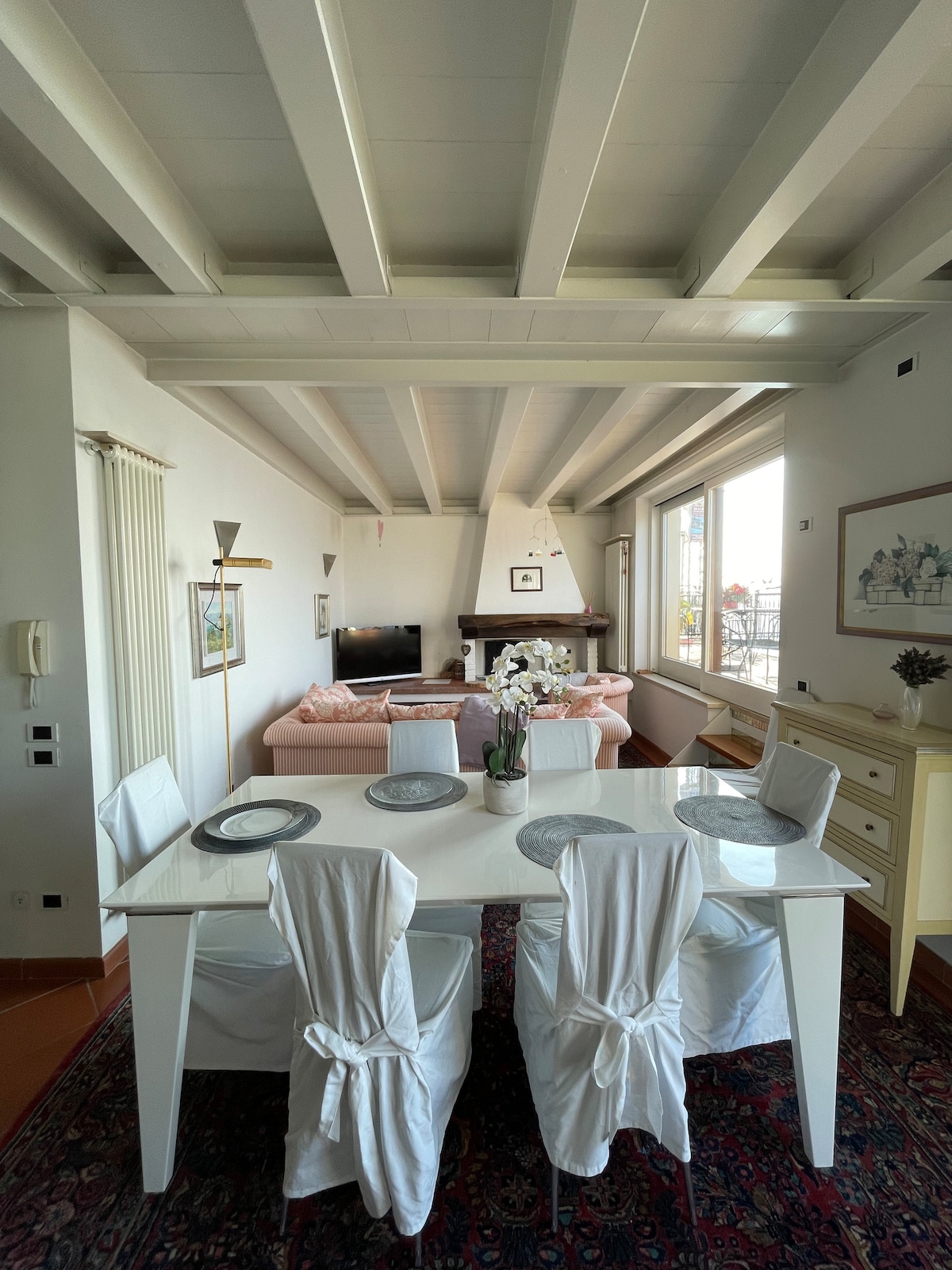 Top Airbnb: Punta Dina Lake-Front House en Torri Del Benaco