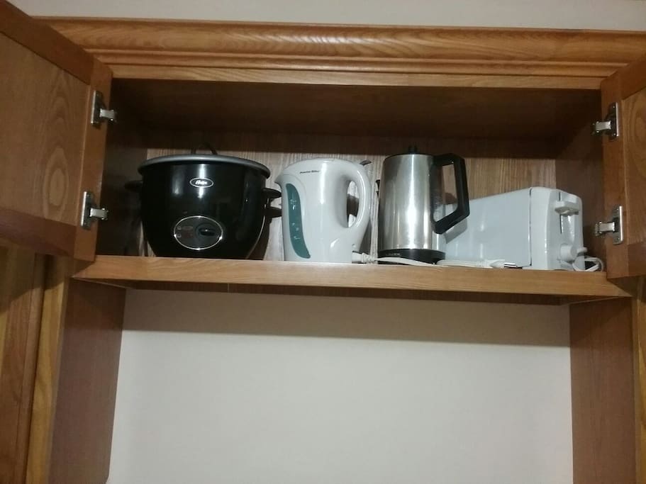 Rice cooker, Electric Kettle, Coffee Percolator and toaster