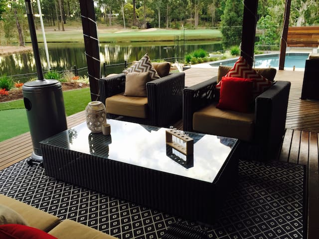 Brookwater Golf Guest Suite  *USQ:MATER:Train:Golf