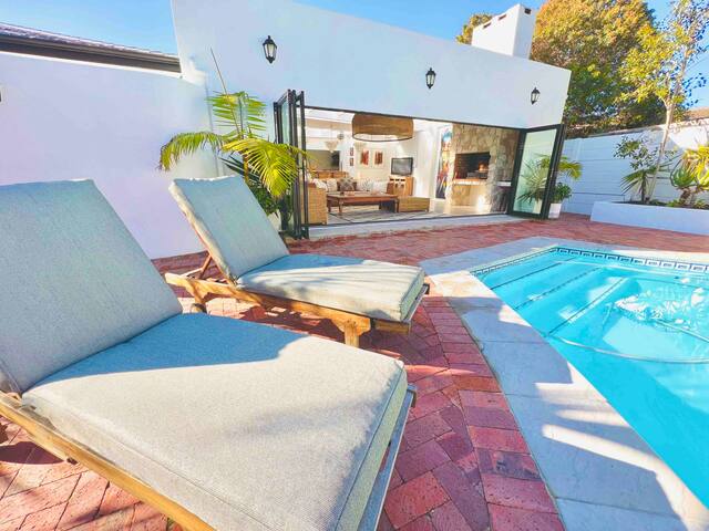 The Only ONE @ Briza Road /Pool/ Hot Tub/Back Up gallery image 4