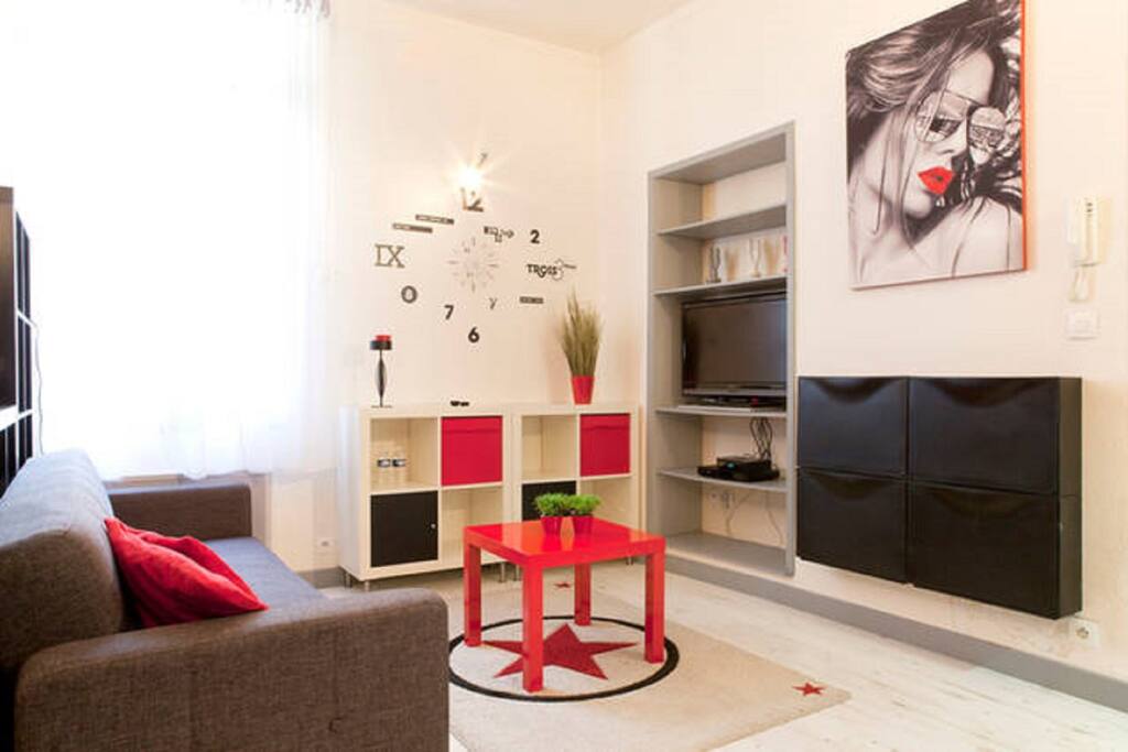 SALON