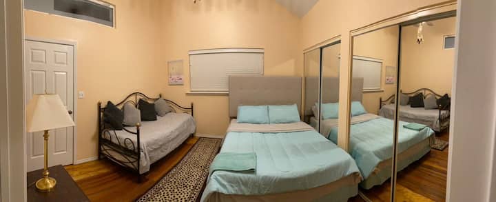 საძინებელი 2