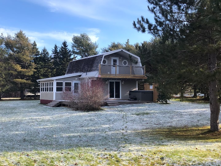 10 Best Airbnbs With Hot Tub In Nova Scotia, Canada Trip101