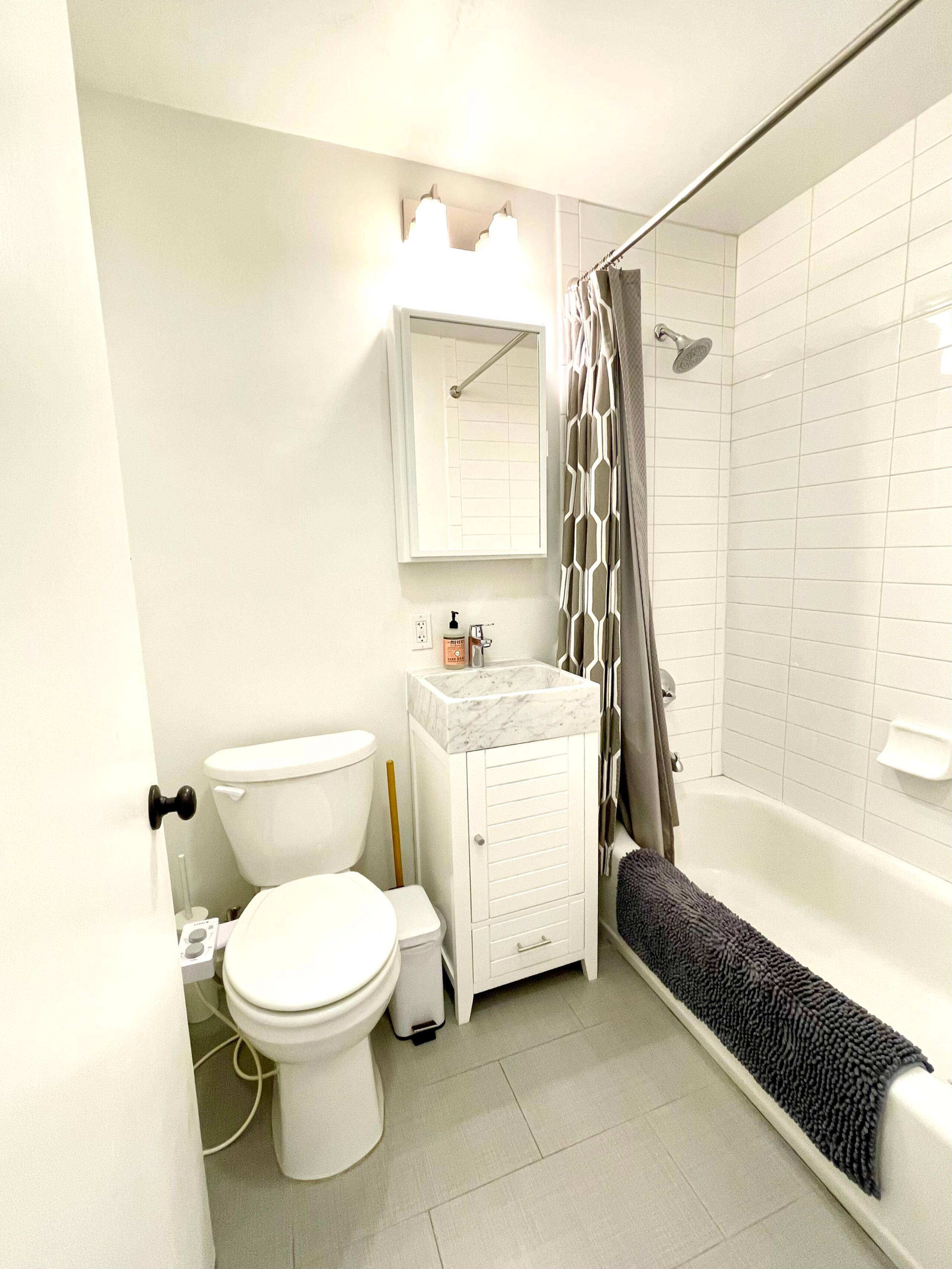 Condo in San Francisco · ★4.8 · 2 bedrooms · 2 beds · 1 bath - Image 38