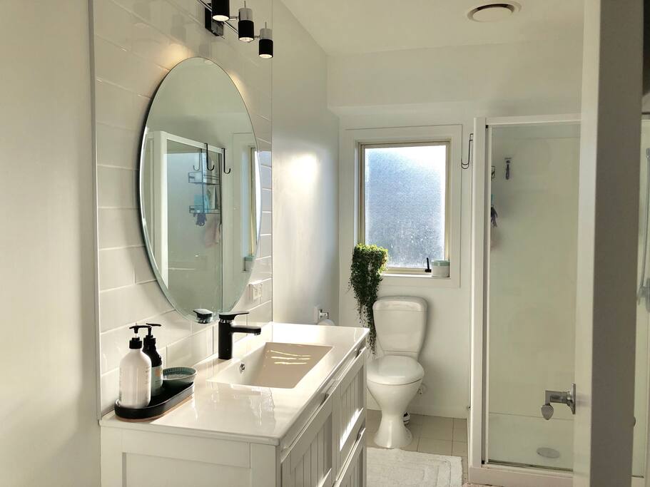 Bathroom & Laundry