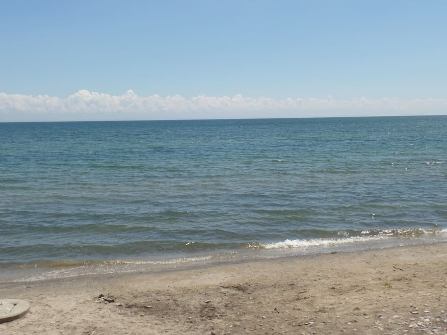 Private, sandy beach with nice, gradual and shallow entry