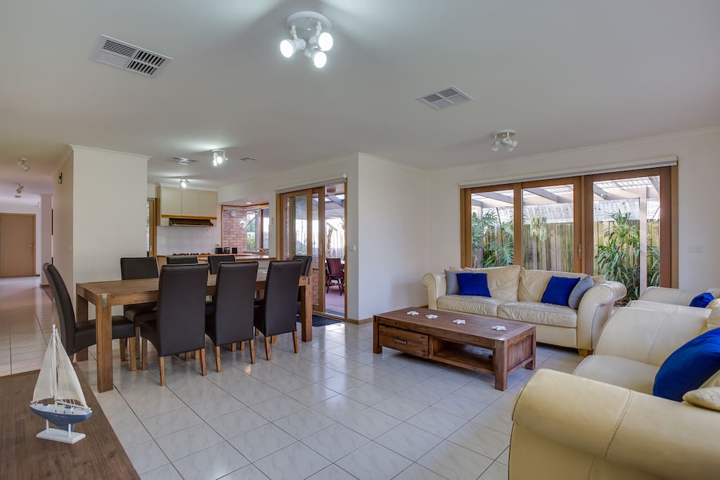 Living Area with Dining for 8