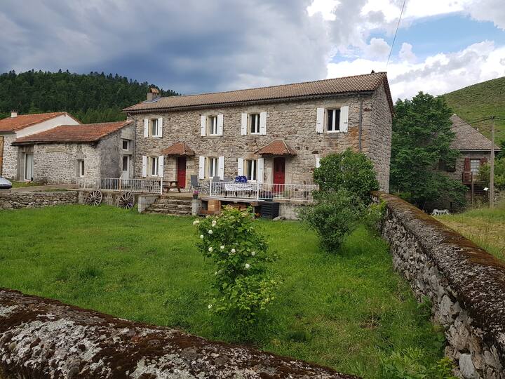 SaintLaurentlesBains locations de vacances et logements Saint