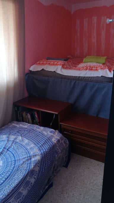 bedroom 3, 1 double bed, 1 single bed