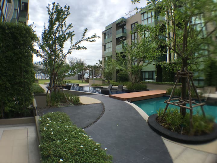 Beach Front Condo : LPN Park Beach Cha-am,  ชะอำ