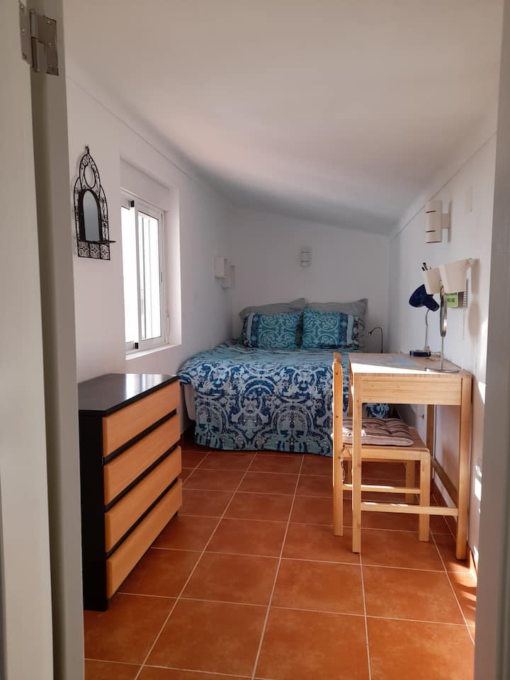 Dhomë gjumi 2