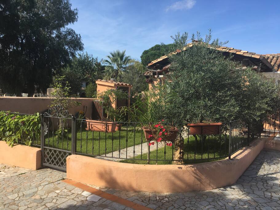 Ingresso Giardino Privato