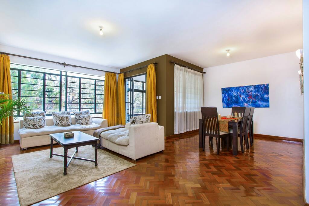 Open plan living-room dining