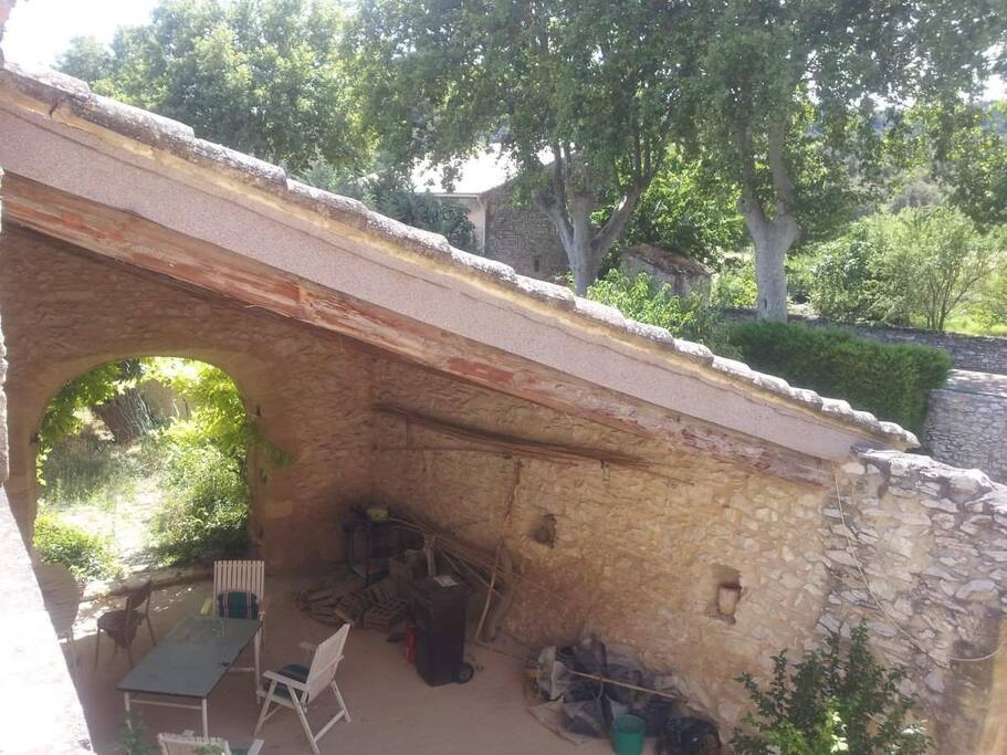 extérieur ombragé