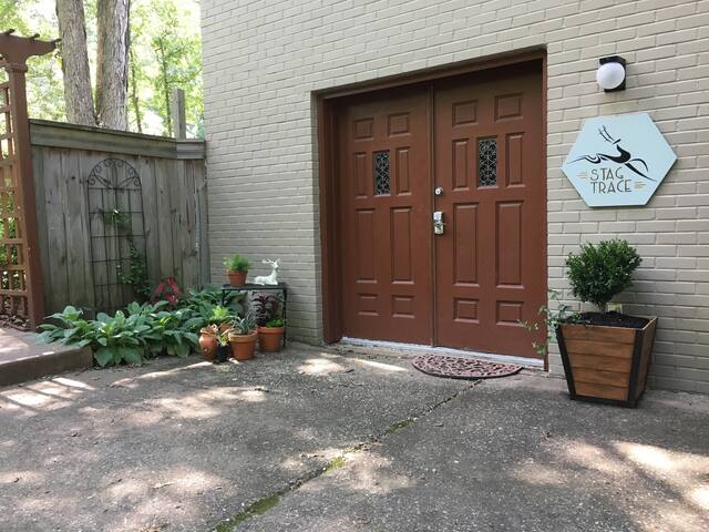 Stag Trace...a Mid-Century Modern Time Machine