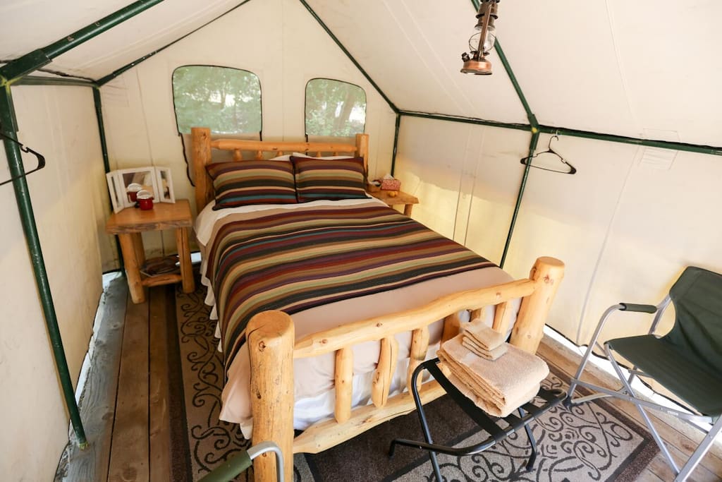 Fully furnished with log furniture and luxurious linens