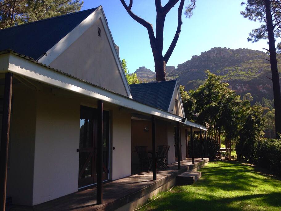 Front of Eagles Nest Cottage