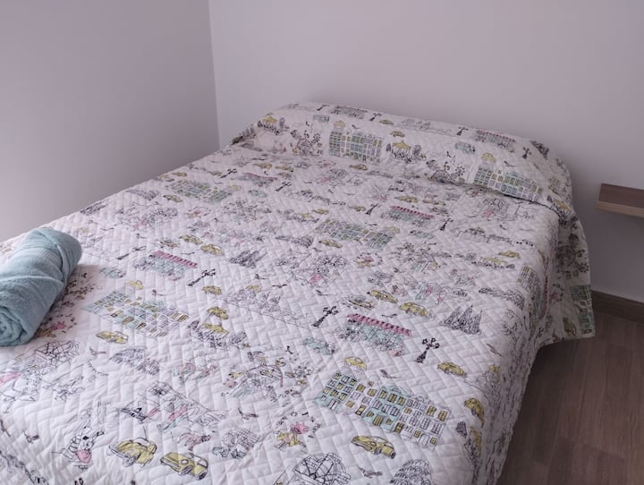 חדר שינה שלישי ממוזג