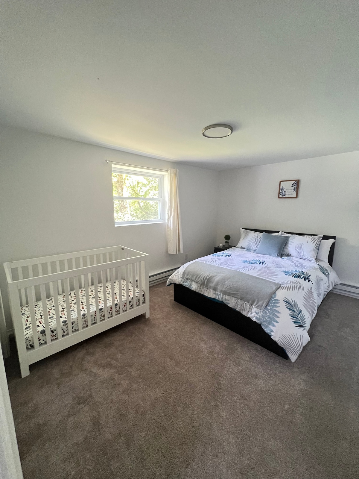 3. spavaća soba s krevetićem 