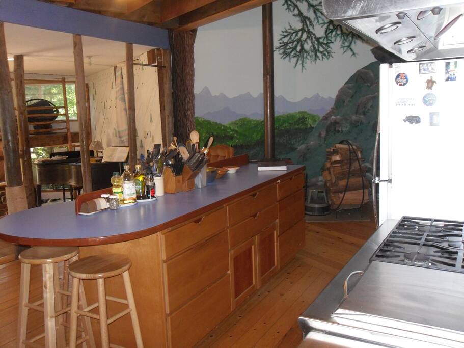 Large, complete kitchen at your disposal