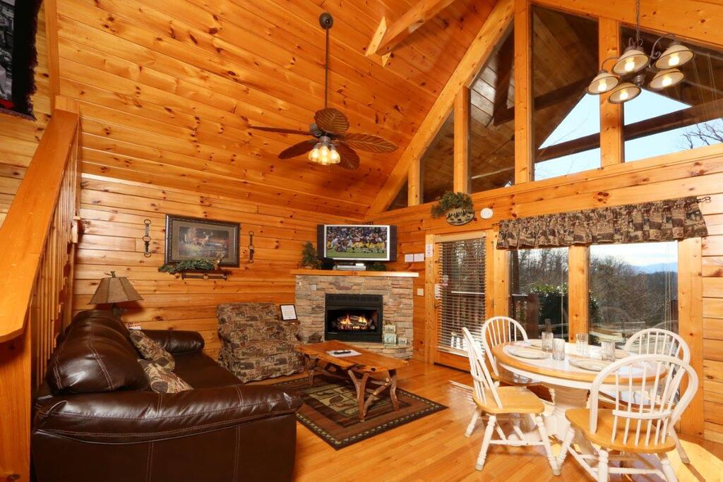 Hugs n Kisses-Living Area