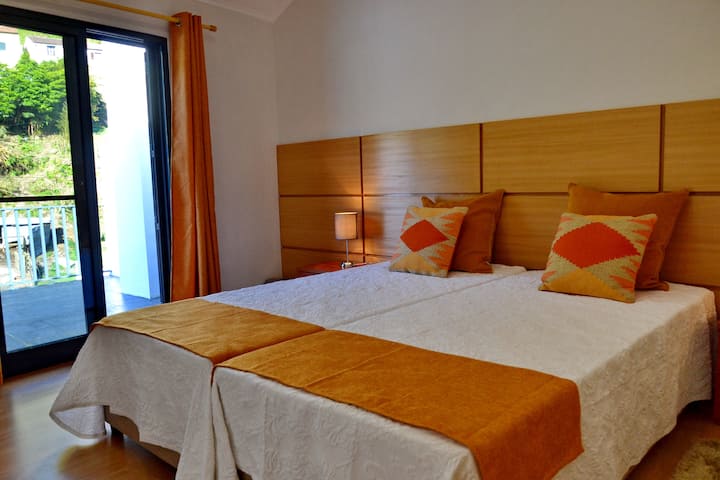 קומה ראשונה עם חדר שינה כפול