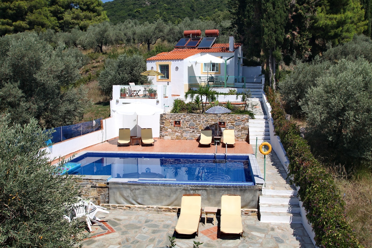 Stafylos Vacation Rentals & Homes - Greece | Airbnb