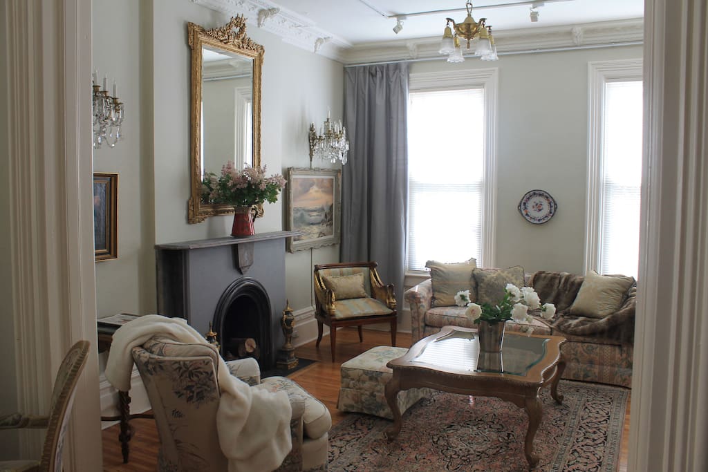 Duke House Living room
