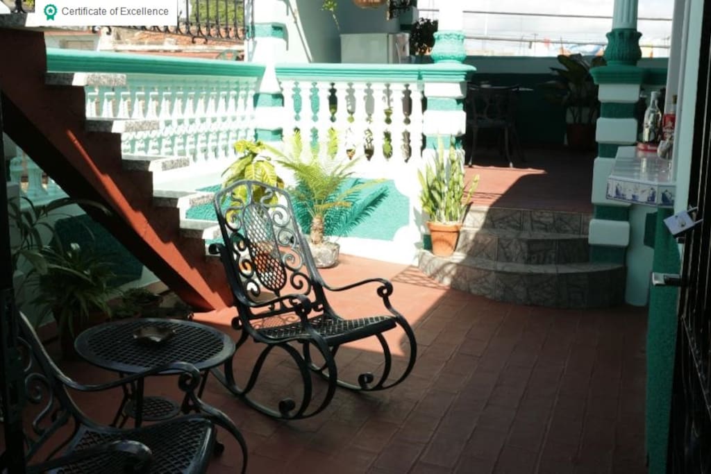 Terrace and bar where you can taste delicious mojitos or fruit juice.