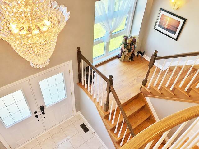 Luxury Estate Sunroom Sauna Spa Gym Pool (6-10) gallery image 5