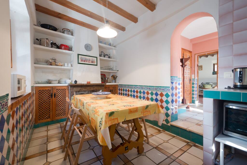 Fully equiped kitchen - Cocina Equipada